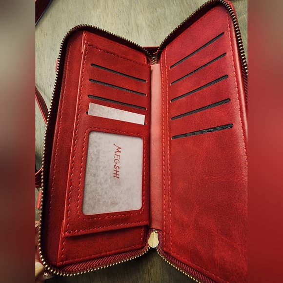 "Megshi" Crossbody/Wallet - Picture 5 of 6